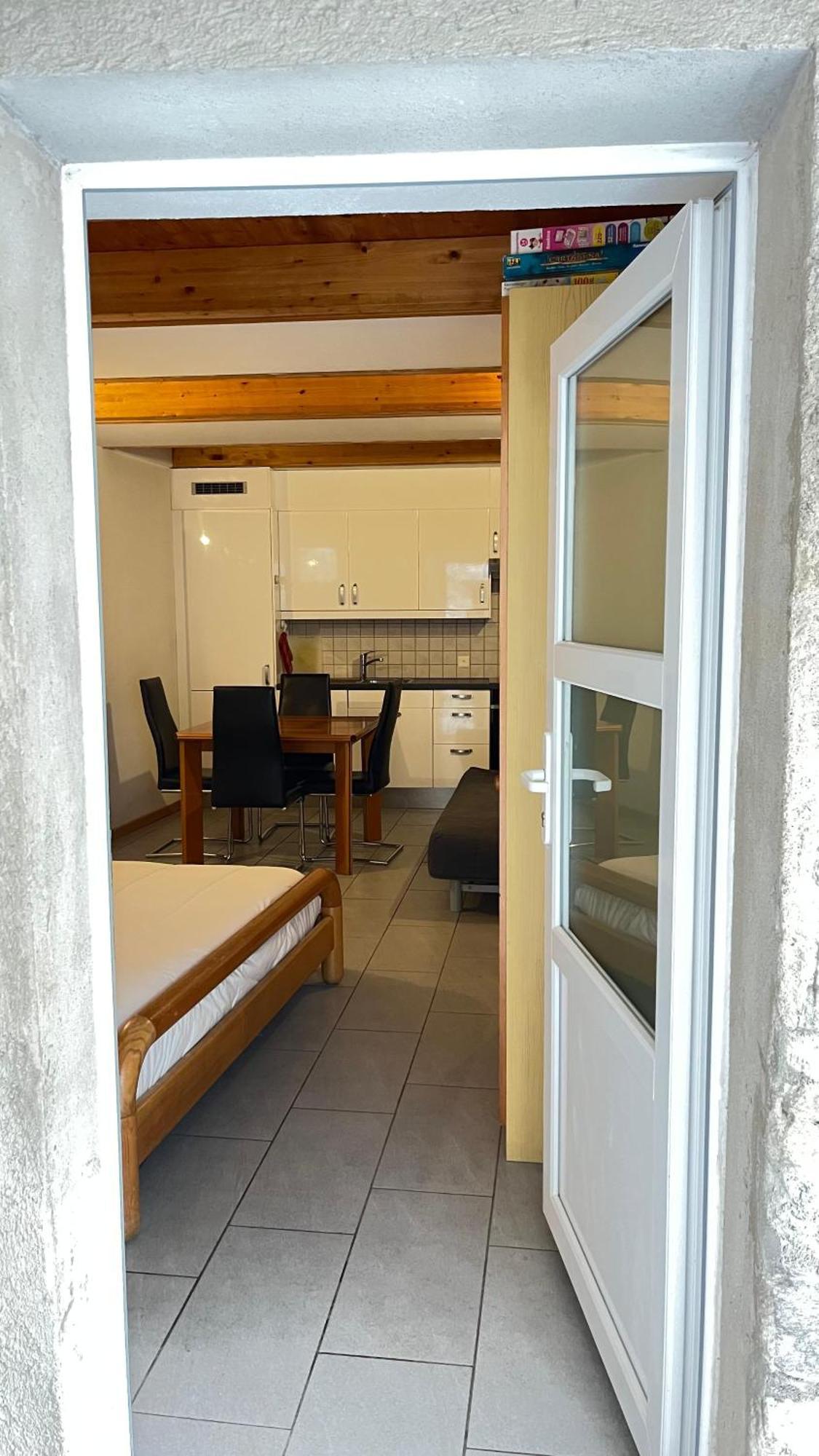 Quiet Flat In Nature In Lugano Bagian luar foto
